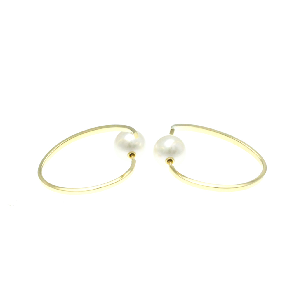 Tasaki Pearl Earrings Pearl Yellow Gold (18K) Stud Earrings Gold - Picture 3 of 10